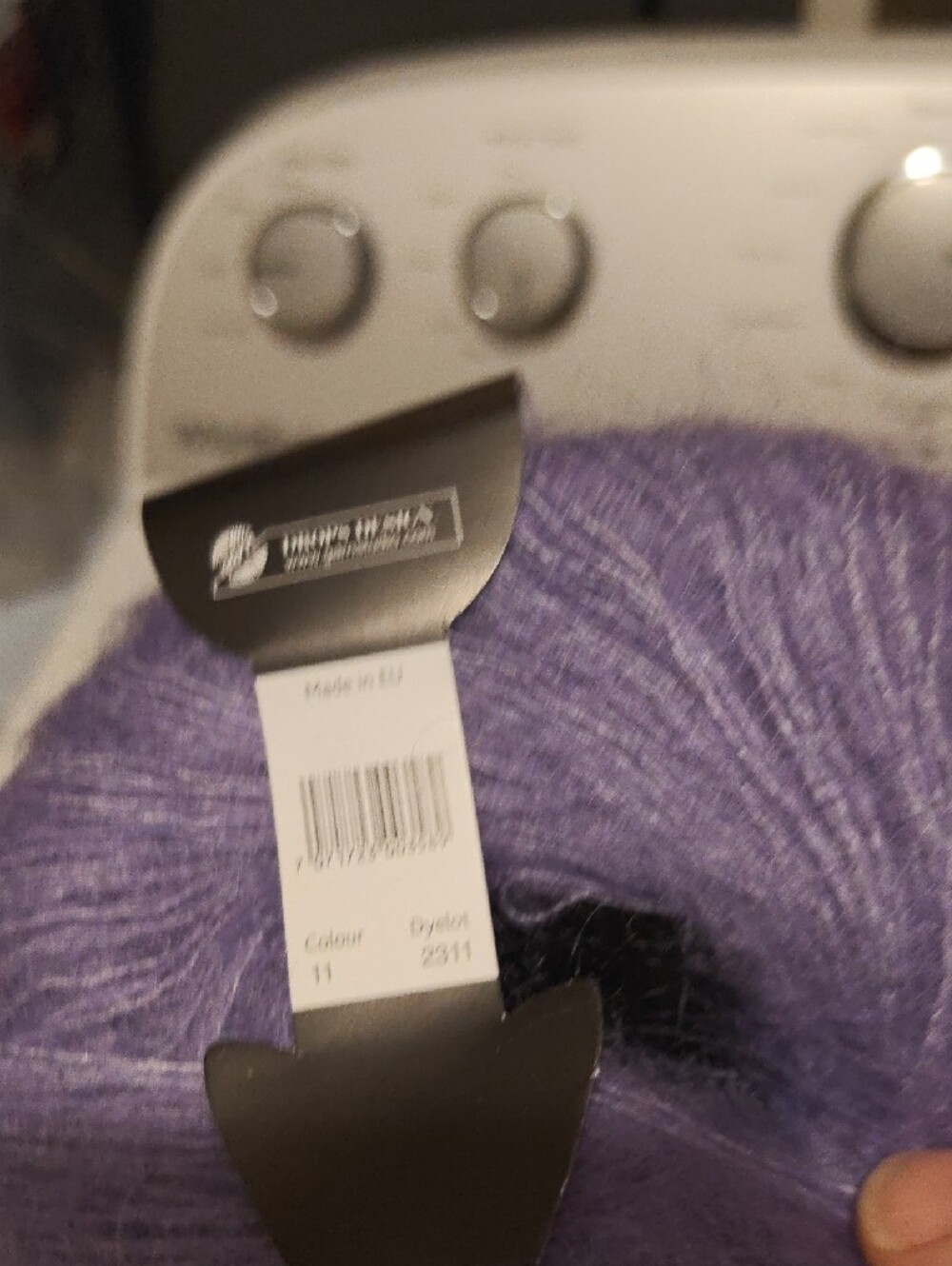 Lightweight Women’s Sweater Yarn - Purple and Pink - Picture 7 of 9